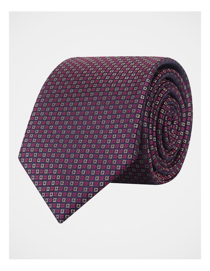 Diamond Tie in Fuchsia