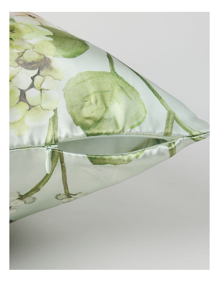 Luxe Silk Pillowcase in Hydrangea