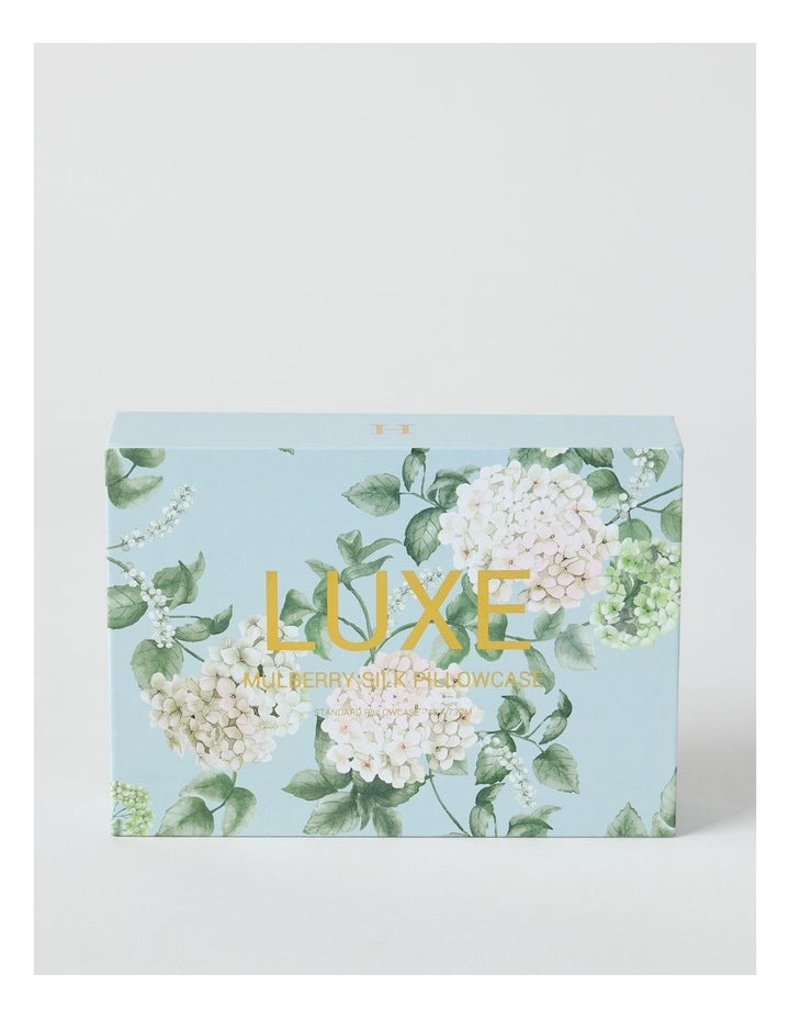 Luxe Silk Pillowcase in Hydrangea