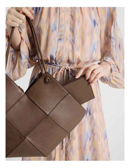 Bowie Tote Bag in Tan
