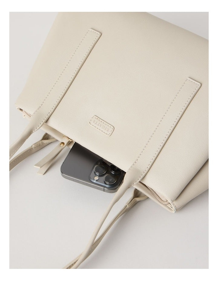 Linda Shoulder Bag in Stone