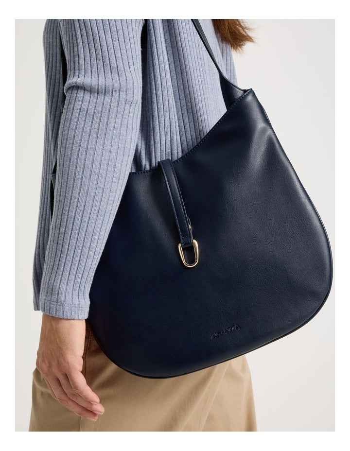 Rye Shoulder Bag in Navy
