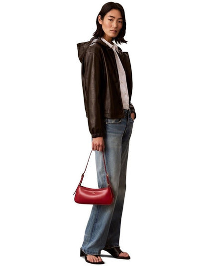 Shoulder Bag in Bordeaux