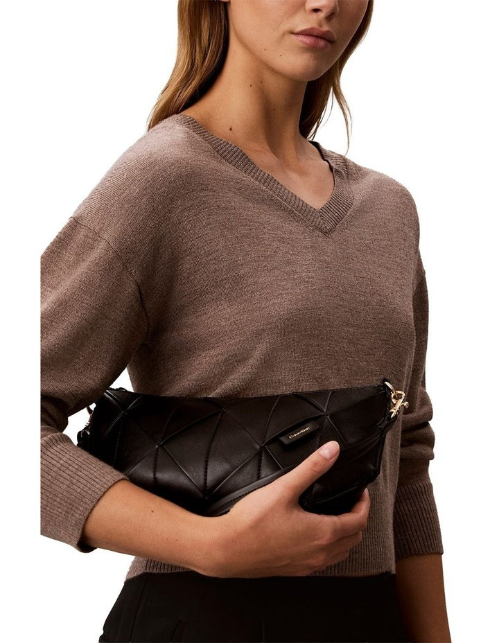 Woven Shoulder Bag in Black