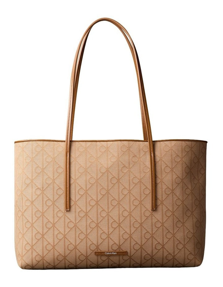 Emblem Aop Tote Bag in Cornstalk