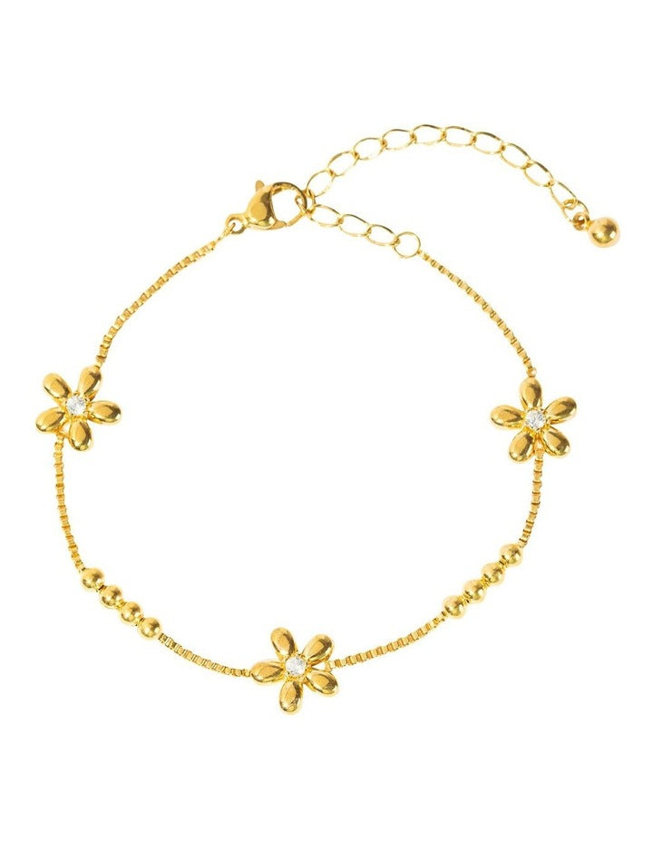 Tiny Flower Bracelet in Gold