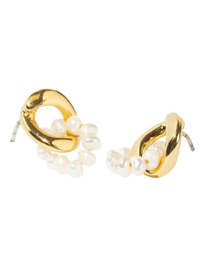 Petite Pearl Link Earrings in Gold