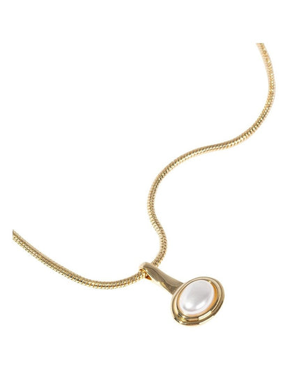 Bezel Pearl Necklace in Gold