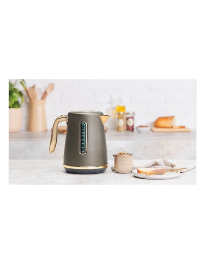The Soft Top Luxe Kettle in Olive Tapenade Brass BKE735OLB4IAN1