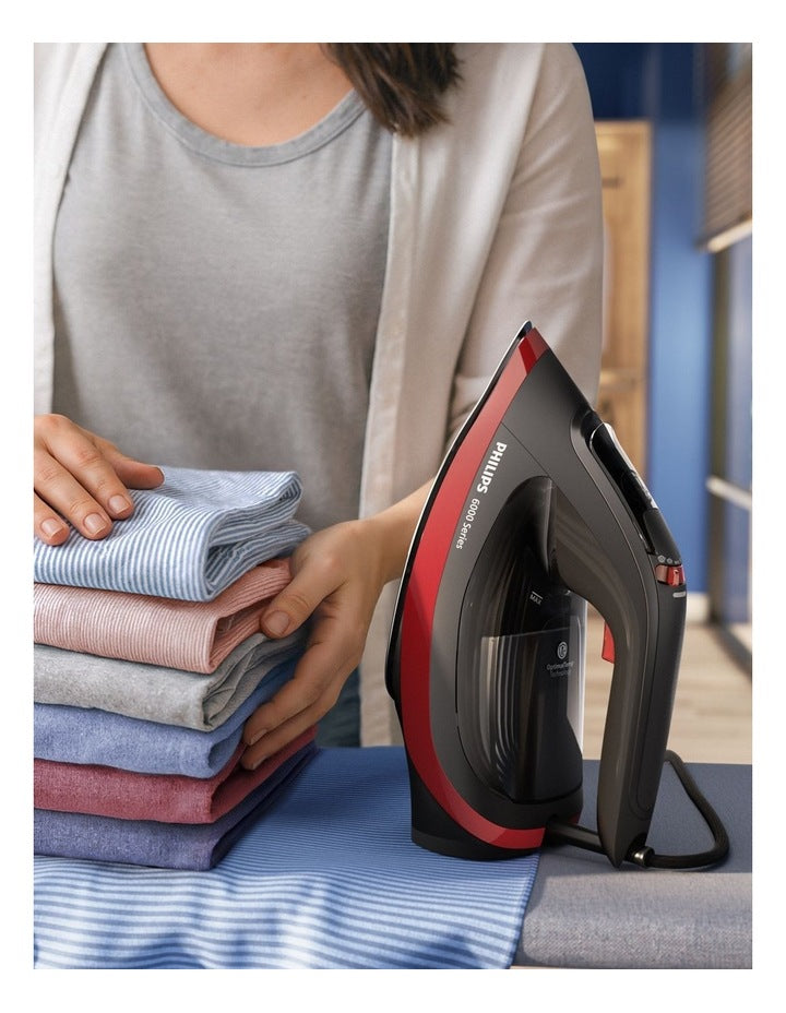 OptiTemp Steam Iron Boost 180g in Red/Black DST6130/40