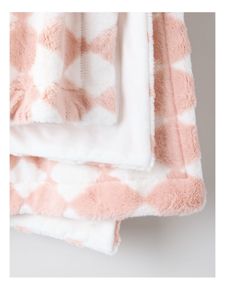Diamonds Faux Fur Throw in Pink