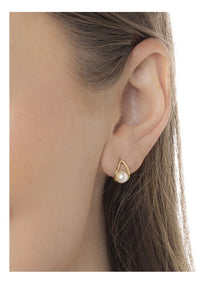 Pearl Wishbone Earrings in Gold