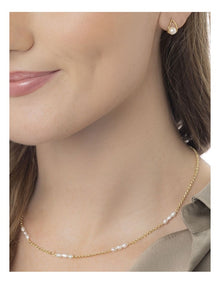 Dainty Pearl Trio Chain Necklace in Gold