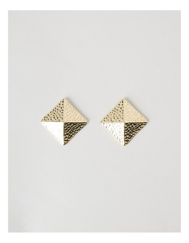 Hammered Pyramid Stud in Gold