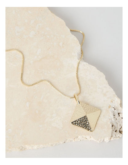 Hammered Pyramid Pendant Necklace in Gold