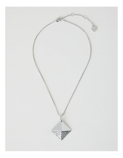 Hammered Pyramid Pendant Necklace in Silver