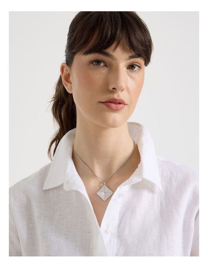 Hammered Pyramid Pendant Necklace in Silver