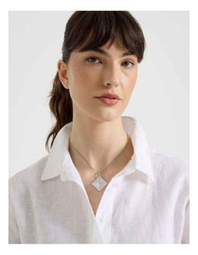 Hammered Pyramid Pendant Necklace in Silver