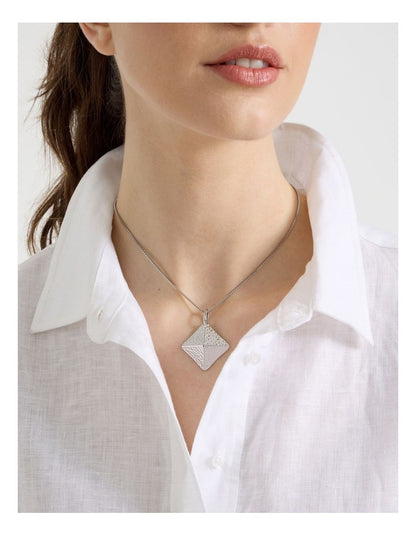 Hammered Pyramid Pendant Necklace in Silver