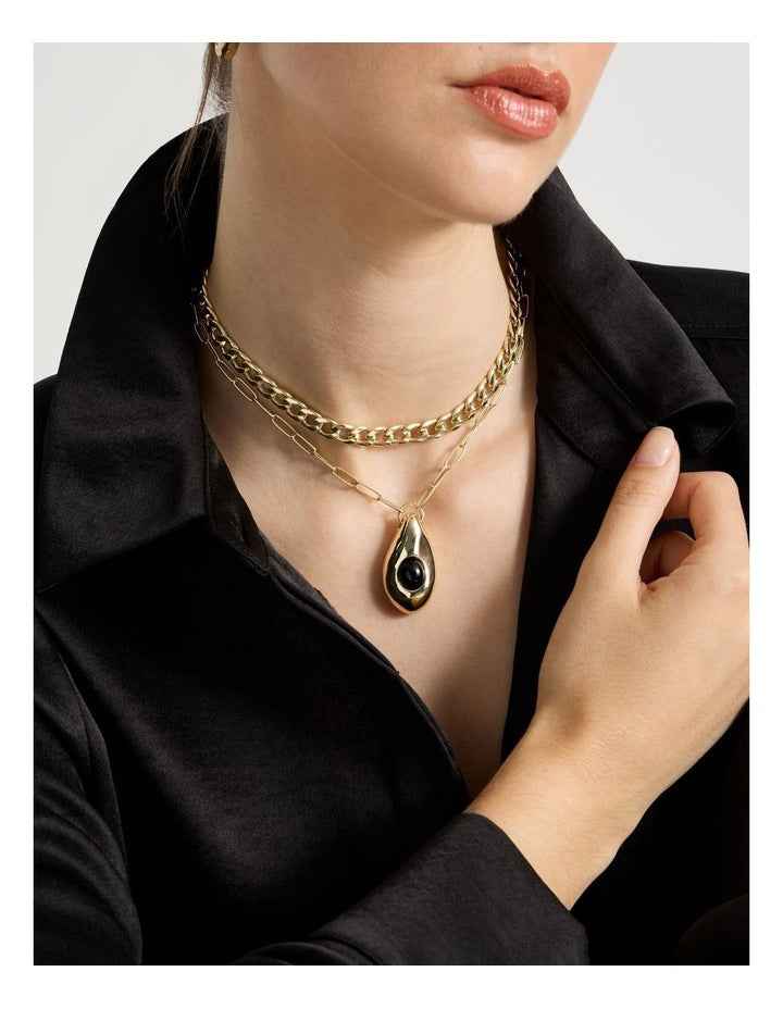 Layered Pendant with Jet Stone in Gold