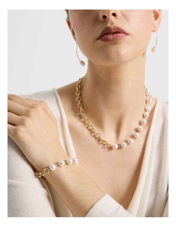 Gold Chain and Pearl Bracelet