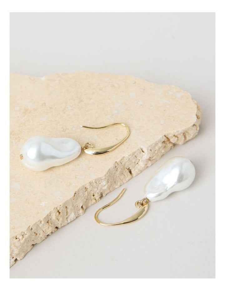 Pearl Drop Earrings