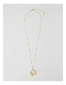 Gold Twist Pendant Necklace