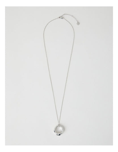 Silver Twist Pendant Necklace