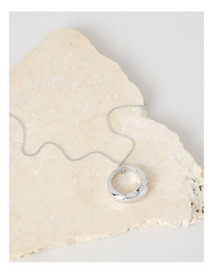 Silver Twist Pendant Necklace