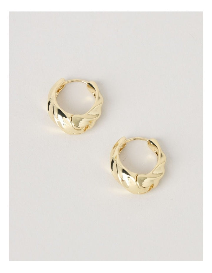 Twist Earring in Gold