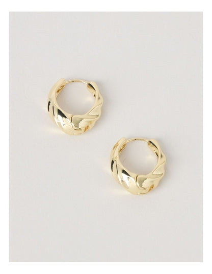 Twist Earring in Gold