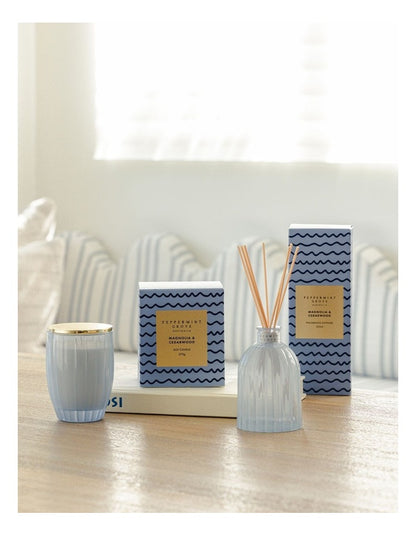 Magnolia Cedarwood Candle 370g