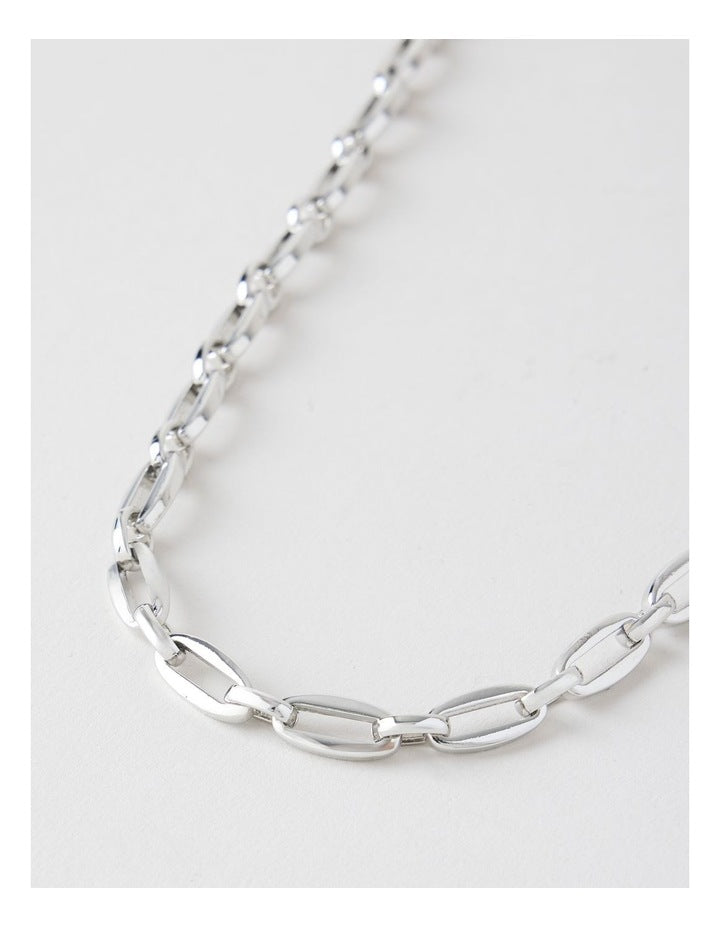 Oval Chain Link Necklace in Silver