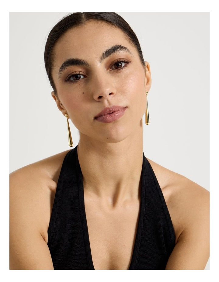Metal Tear Drop Earring in Gold
