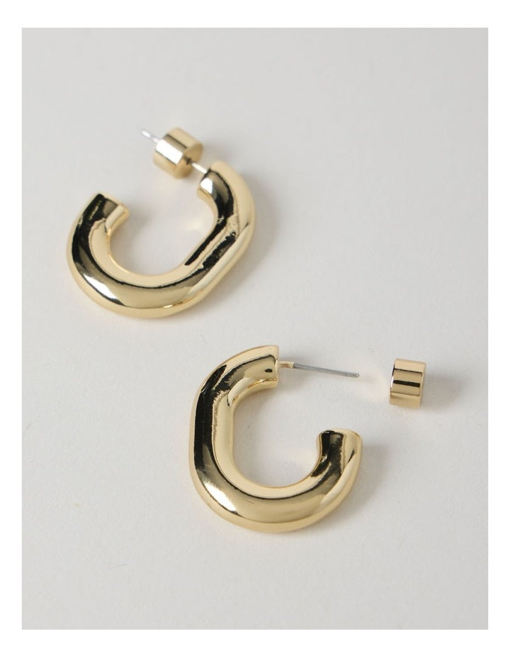 Waterproof Oval Shaped Hoops in Gold