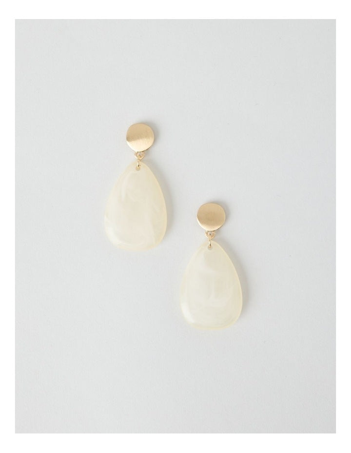 Smooth Resin Drop Earrings in Gold