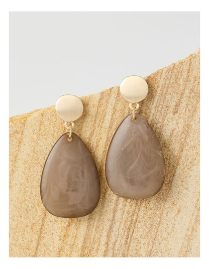 Smooth Resin Drop Earrings in Tannin