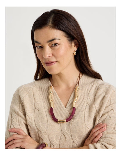 Curved Bead Necklace in Burgundy