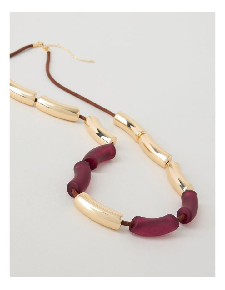 Curved Bead Necklace in Burgundy