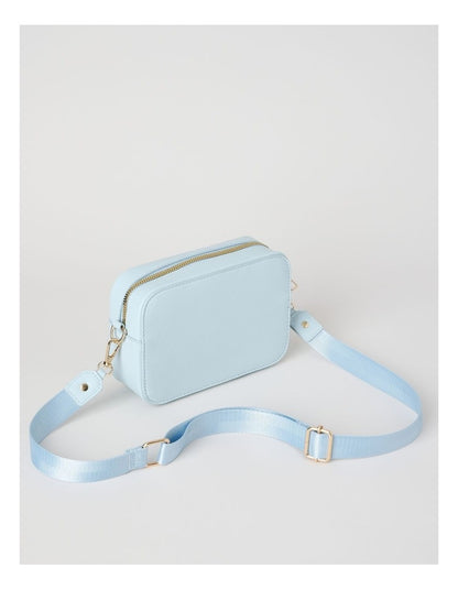 Crossbody Bag in Blue