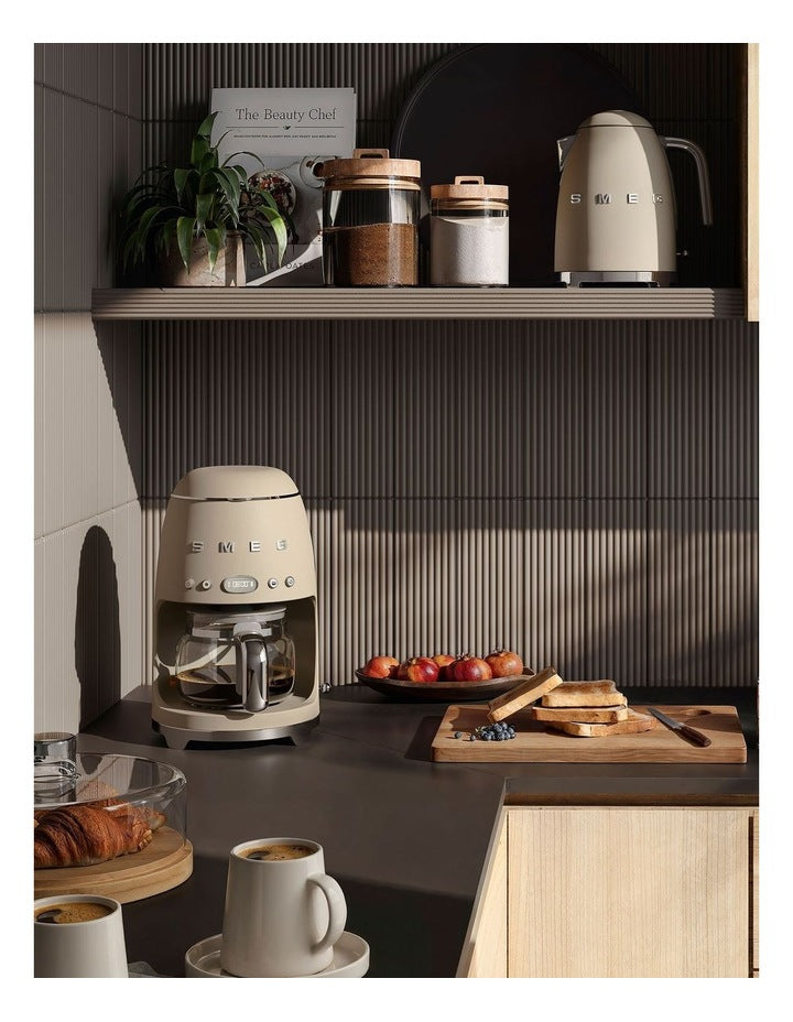 50's Style Drip Coffee Machine DCF02MLMAU in Moonlight Matte