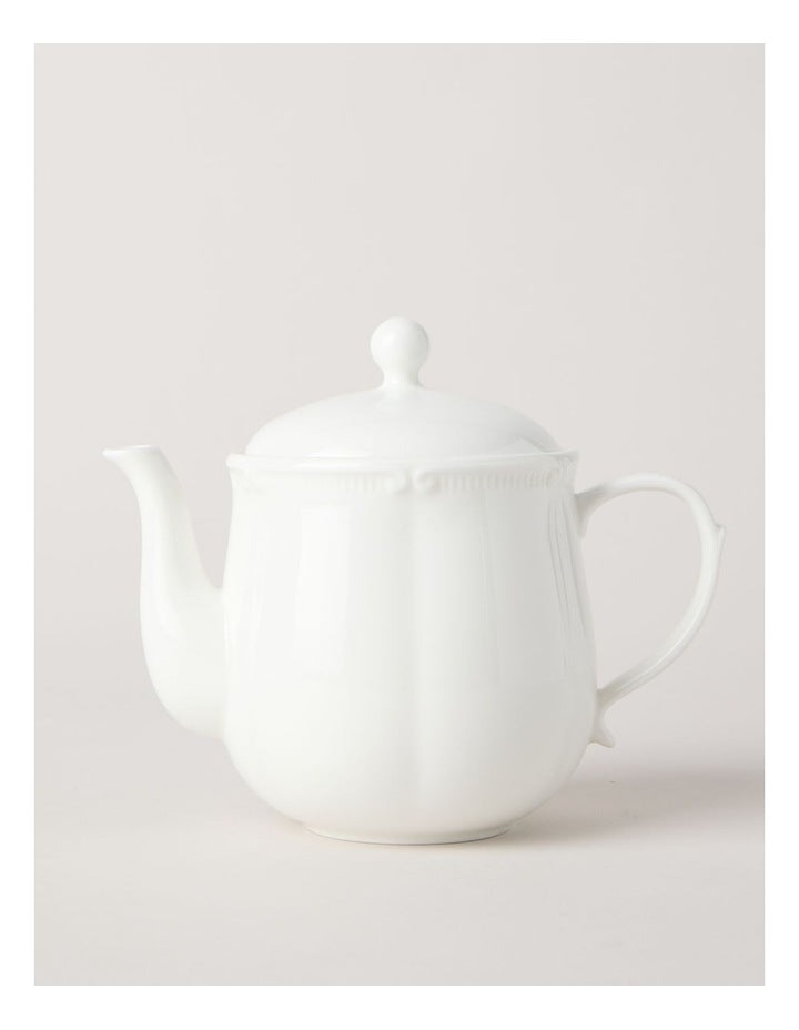 Bella Scalloped Teapot in White