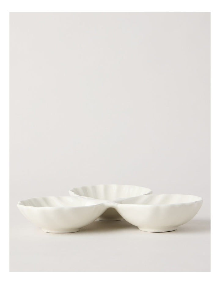 Nautilus Trio Shell Dish 24.8cm in White