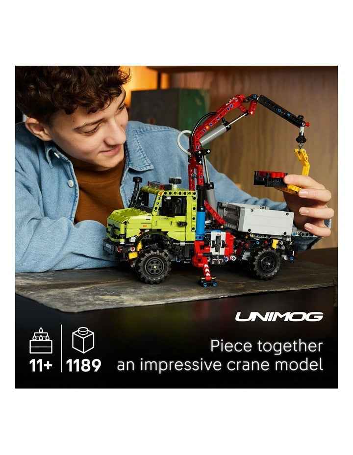 Technic Mercedes-Benz Unimog U 5023 with Crane Model Building 42242