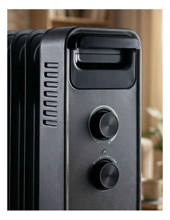2400W 11 Fin Oil Column Heater in Charcoal