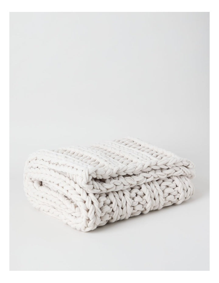 Chunky Knit Throw in Natural