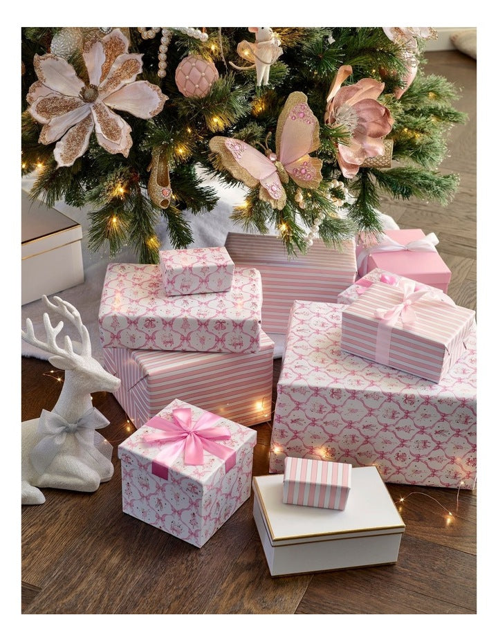 Luxe Christmas Velvet Medium Gift Box in Pink: 19cm