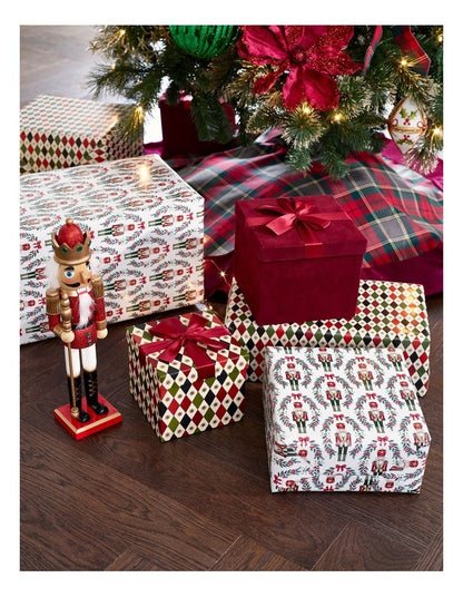 Heirloom Christmas Tile Small Gift Box in Red and Green: 16cm