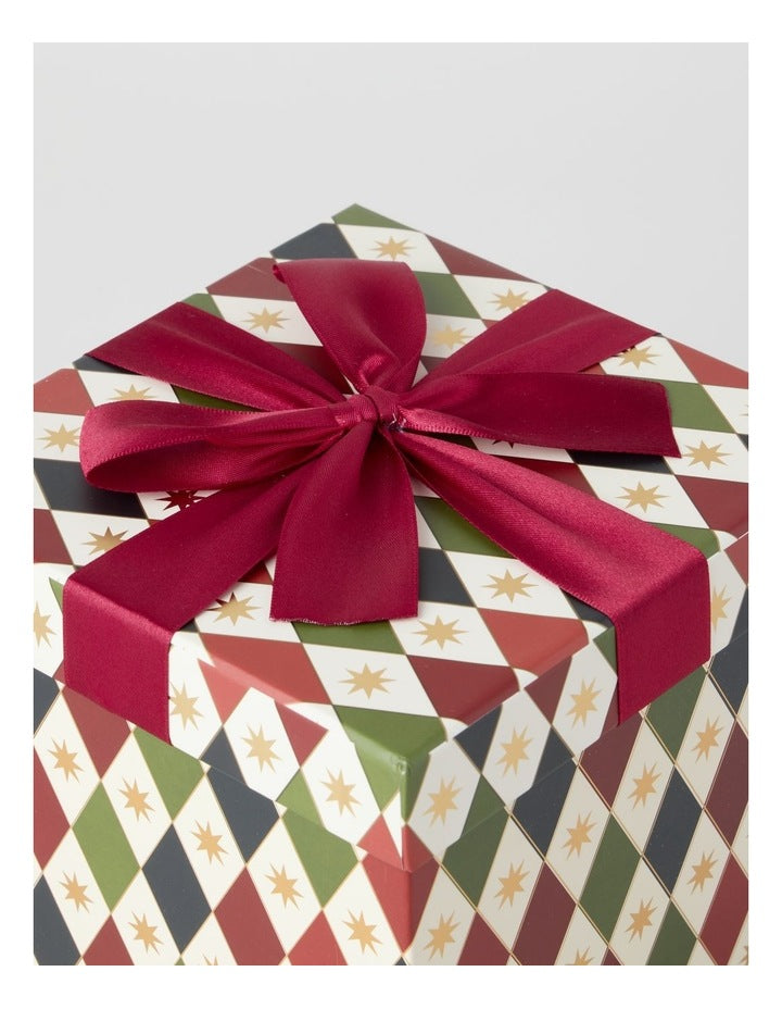 Heirloom Christmas Tile Small Gift Box in Red and Green: 16cm
