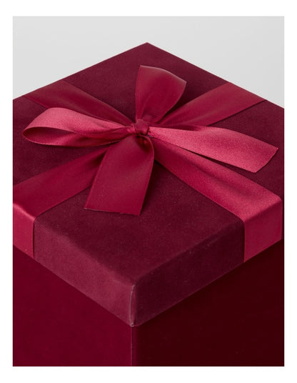 Heirloom Christmas Velvet Medium Gift Box in Red: 19cm
